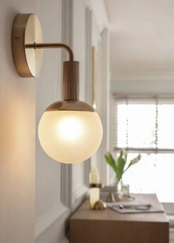 Habitat Ribbed Metal Bathroom Wall Light - Gold 11 Habitat Ribbed Metal Bathroom Wall Light - Gold -Habitat 1233742 R Z002C