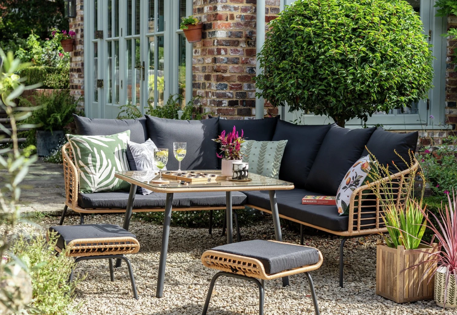 Habitat 7 Seater Rattan Effect Garden Corner Sofa Set- Black 3 Habitat 7 Seater Rattan Effect Garden Corner Sofa Set- Black