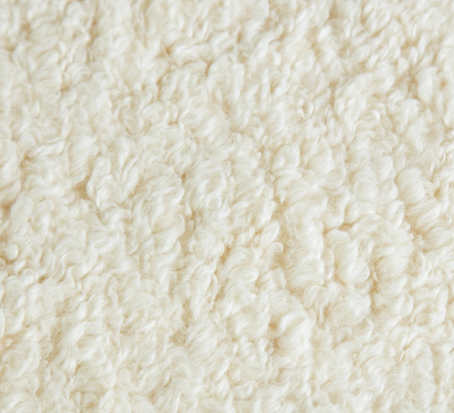 Habitat Shearling Throw - Oatmeal - 150x200cm 5 Habitat Shearling Throw - Oatmeal - 150x200cm - Image 3