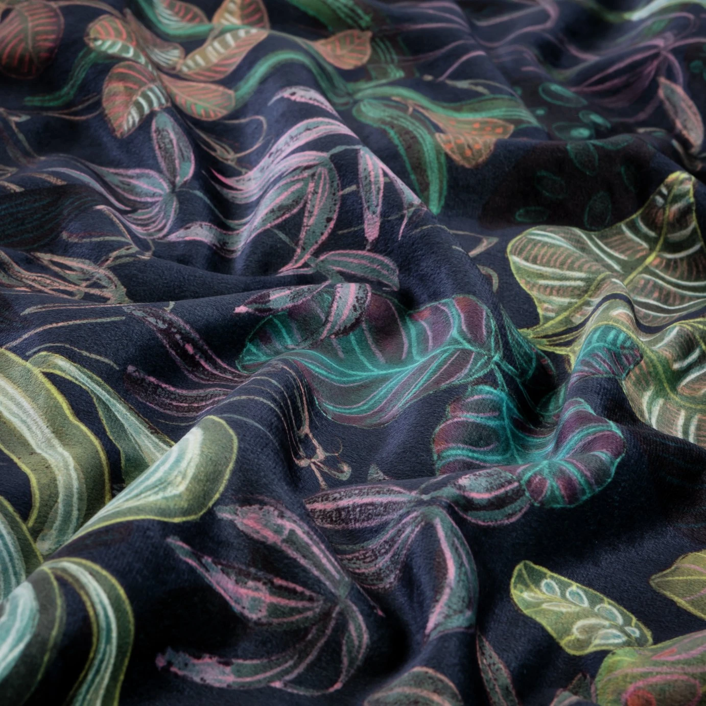 Habitat Botanical Faux Fur Throw - Multi - 125x150cm 6 Habitat Botanical Faux Fur Throw - Multi - 125x150cm - Image 4