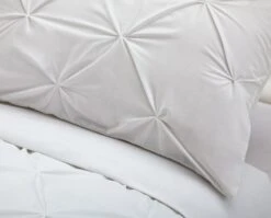 Habitat Hadley Pintuck White Bedding Set - Double -Habitat 8108612 R Z003A