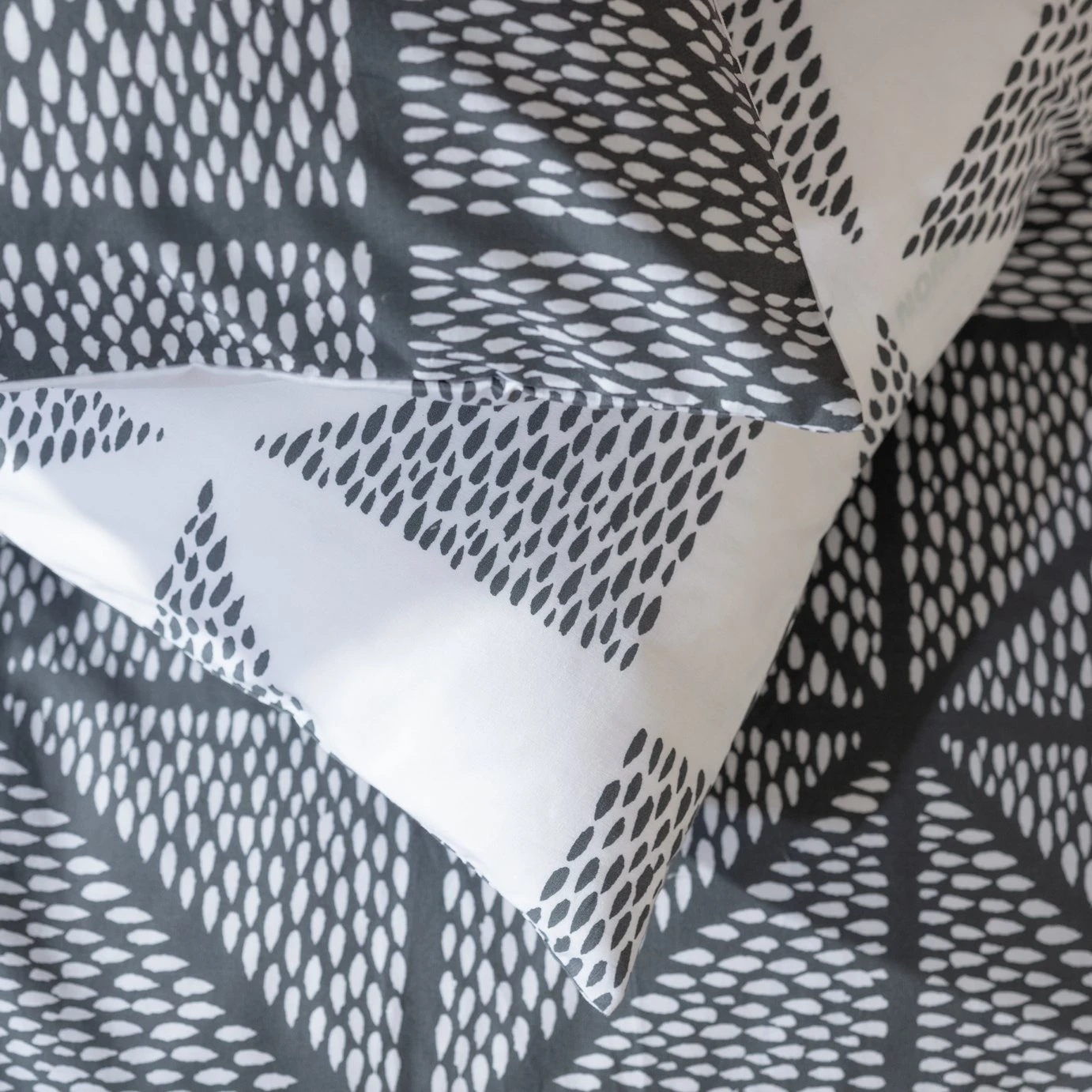 Habitat Stockholm Diamond Dash Grey Bedding Set - Single 6 Habitat Stockholm Diamond Dash Grey Bedding Set - Single - Image 4