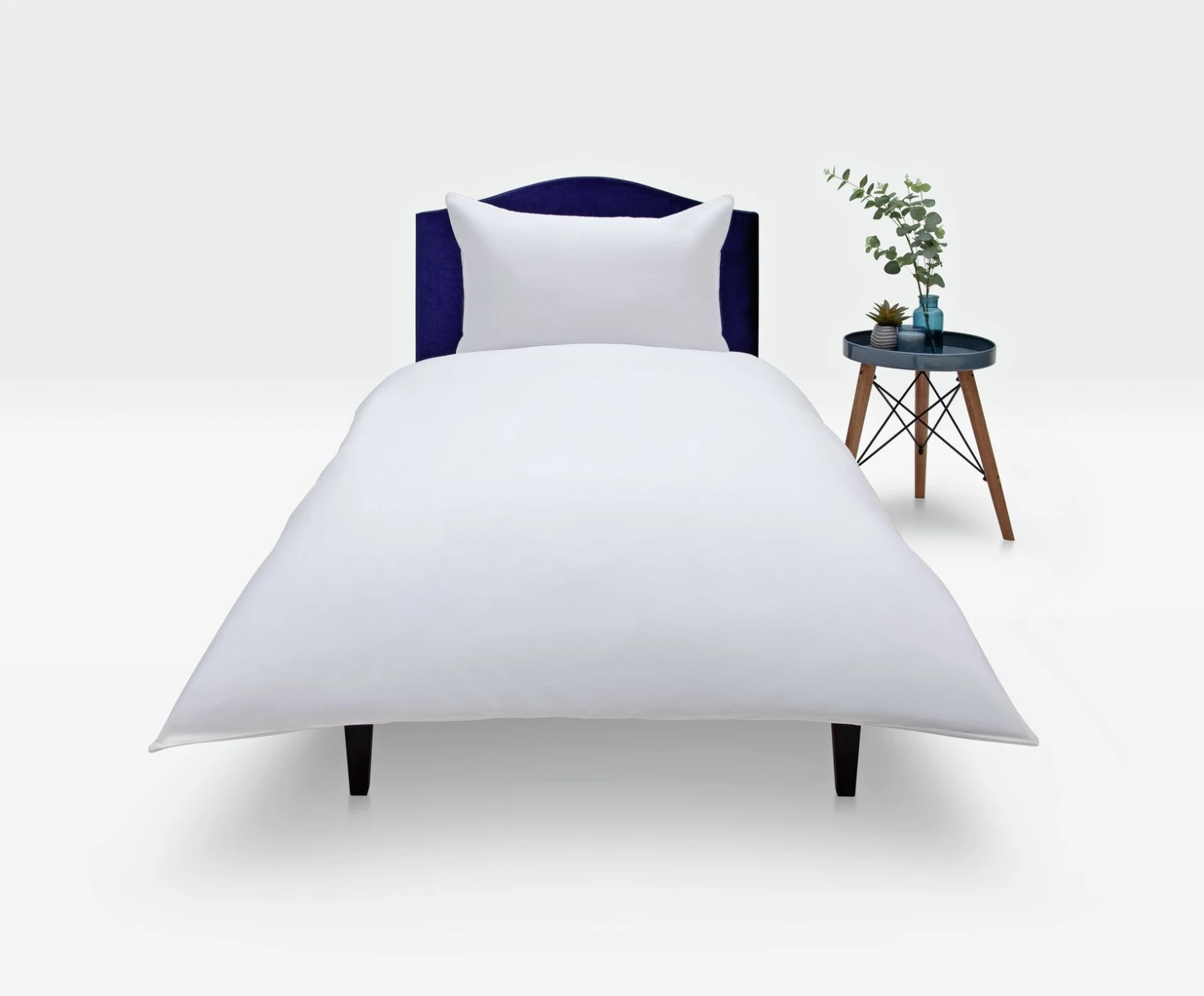 Habitat Cotton Rich Plain White Bedding Set - Single 4 Habitat Cotton Rich Plain White Bedding Set - Single - Image 2