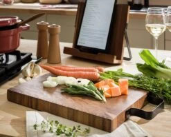 Habitat Industrial Wood Butchers Block -Habitat 8885605 R Z001C