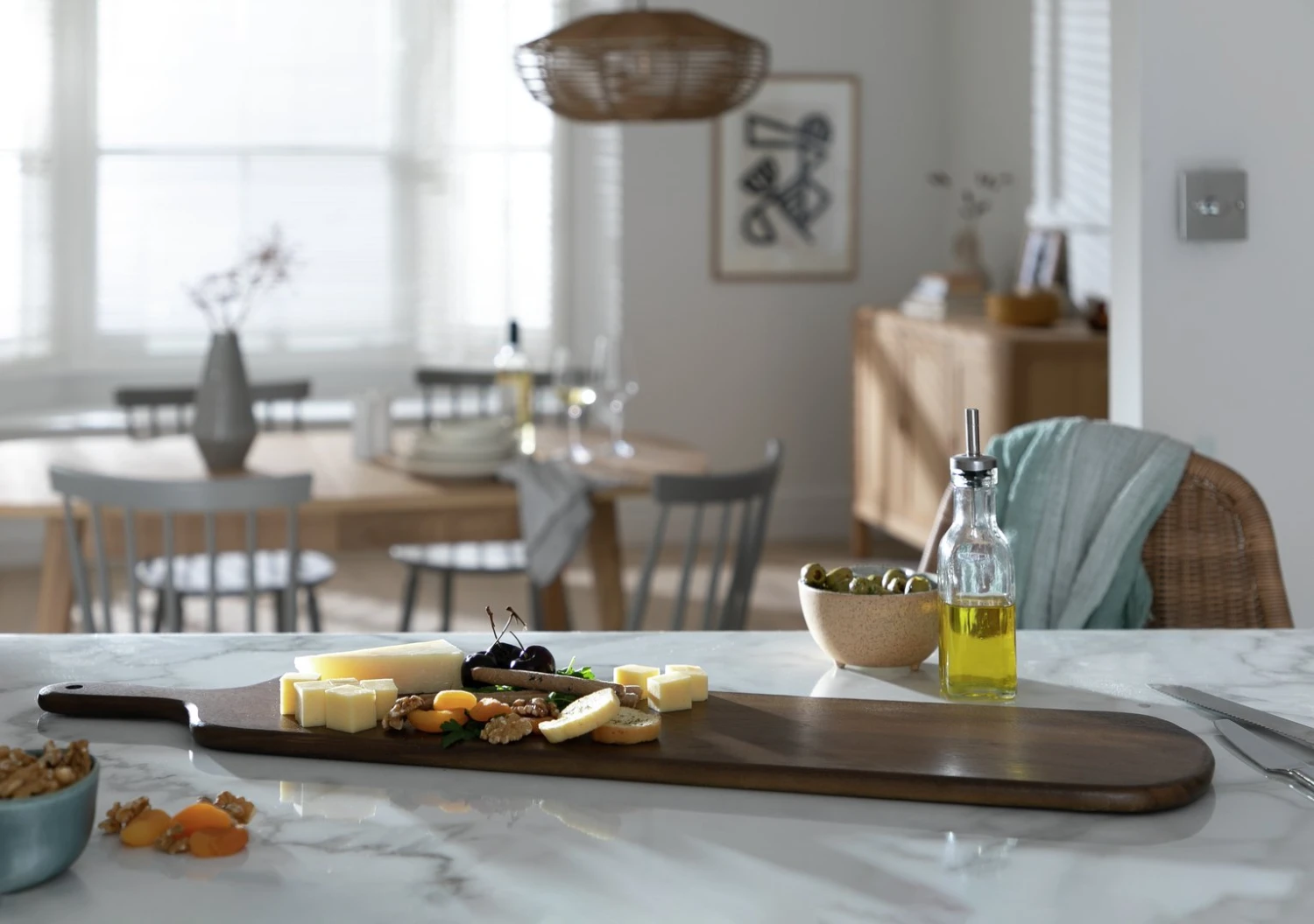 Habitat Fuji Large Paddle Chopping Board 4 Habitat Fuji Large Paddle Chopping Board - Image 2