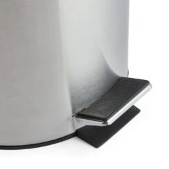 Habitat 12 Litre Domed Pedal Bin - Silver 10 Habitat 12 Litre Domed Pedal Bin - Silver -Habitat 9212703 R Z003A