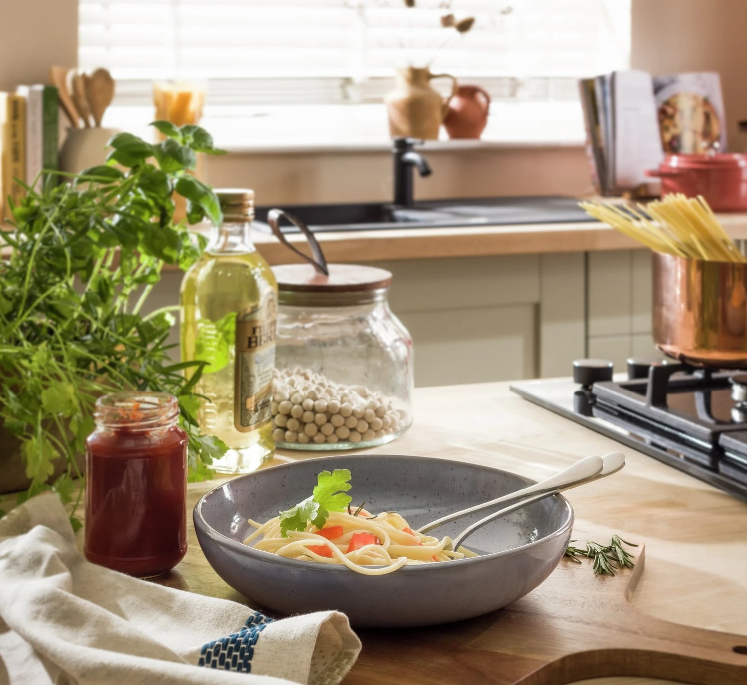 Habitat Evora 4 Piece Stoneware Pasta Bowls - Blue 4 Habitat Evora 4 Piece Stoneware Pasta Bowls - Blue - Image 2