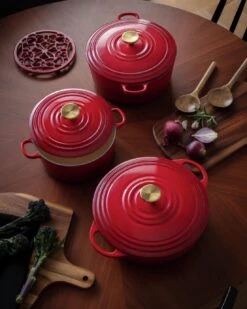 Habitat Country Manor 3.3 Litre Cast Iron Casserole Dish 15 Habitat Country Manor 3.3 Litre Cast Iron Casserole Dish -Habitat 9377129 R Z004C