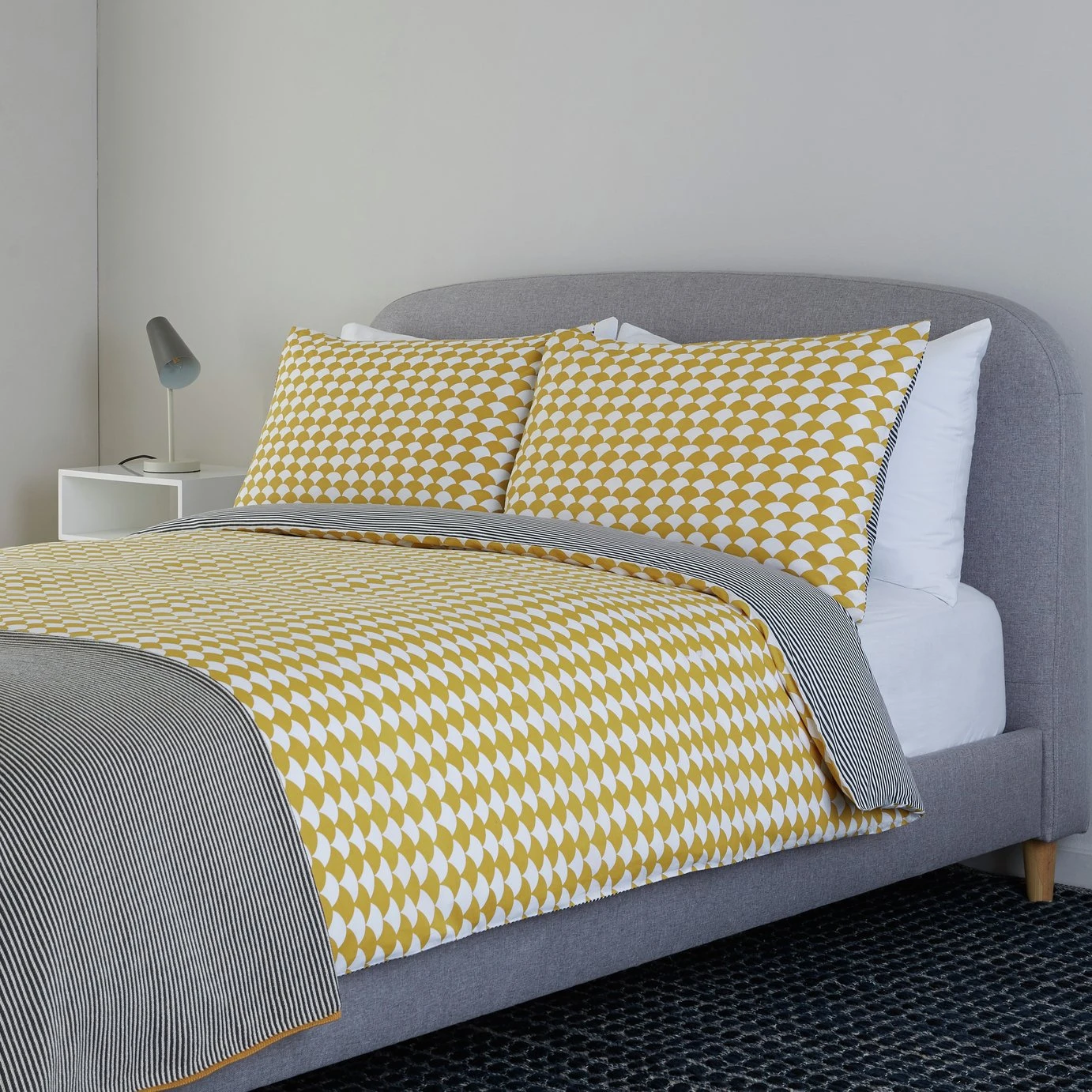 Habitat Cotton Scallop Yellow Reversible Bedding Set -Double 8 Habitat Cotton Scallop Yellow Reversible Bedding Set -Double - Image 6