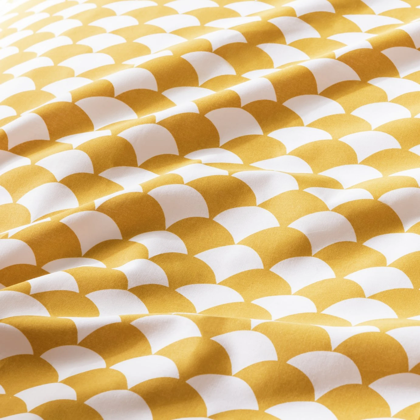 Habitat Cotton Scallop Yellow Reversible Bedding Set -Double 9 Habitat Cotton Scallop Yellow Reversible Bedding Set -Double - Image 7