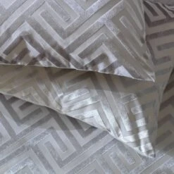 Habitat Geo Velvet Silver Bedding Set - Single -Habitat 9621356 R Z003A